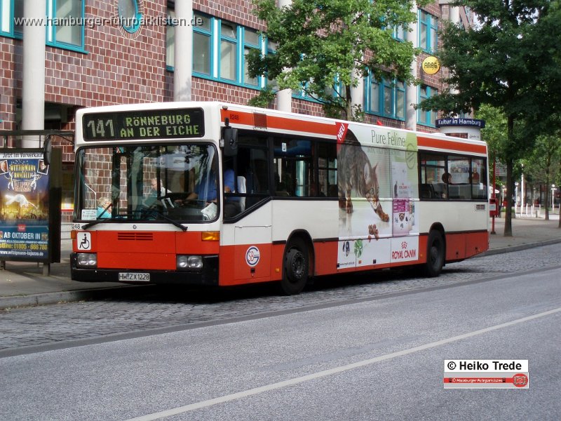 01) 8248-32 (ex HHA 1228),SBG,HT.JPG